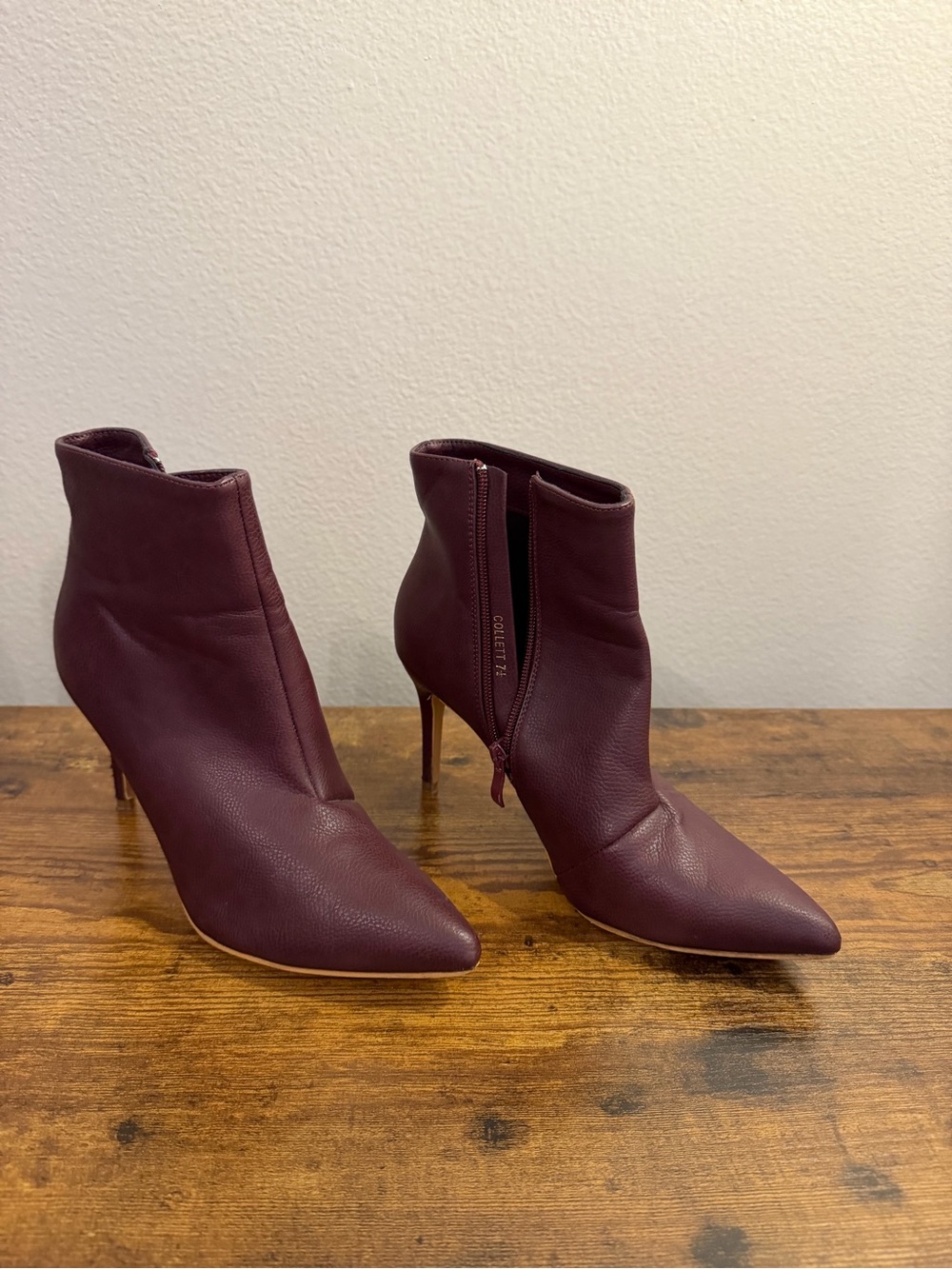 Women's Pointed Toe Ankle Boots - Burgundy